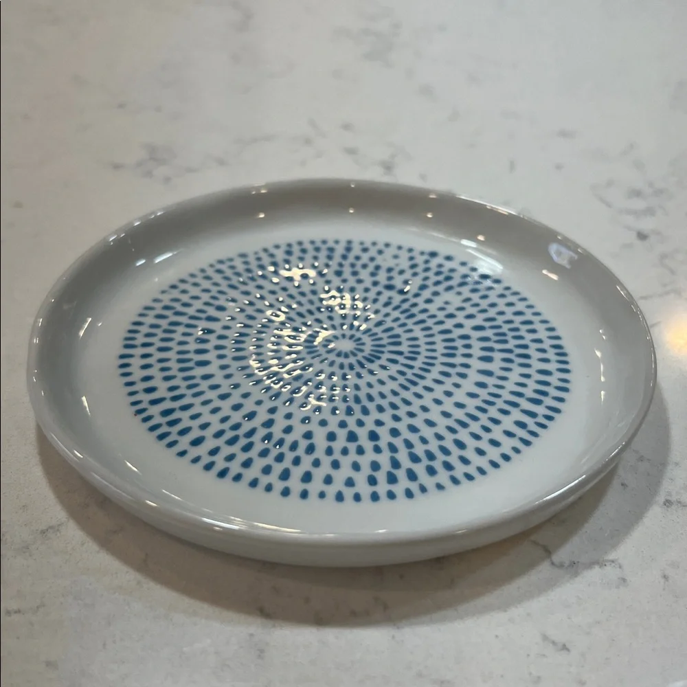 Crate and Barrel Blue Seed Design ceramic 5” mini plate.